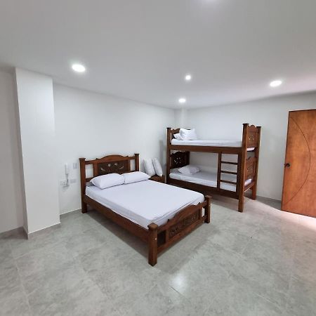Hotel Antonella Plaza Pinchote Eksteriør billede