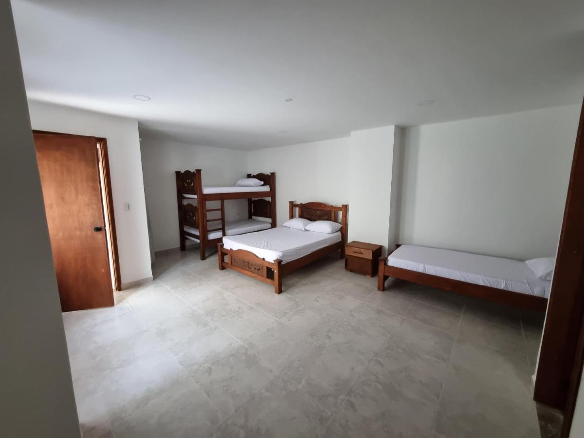 Hotel Antonella Plaza Pinchote Eksteriør billede