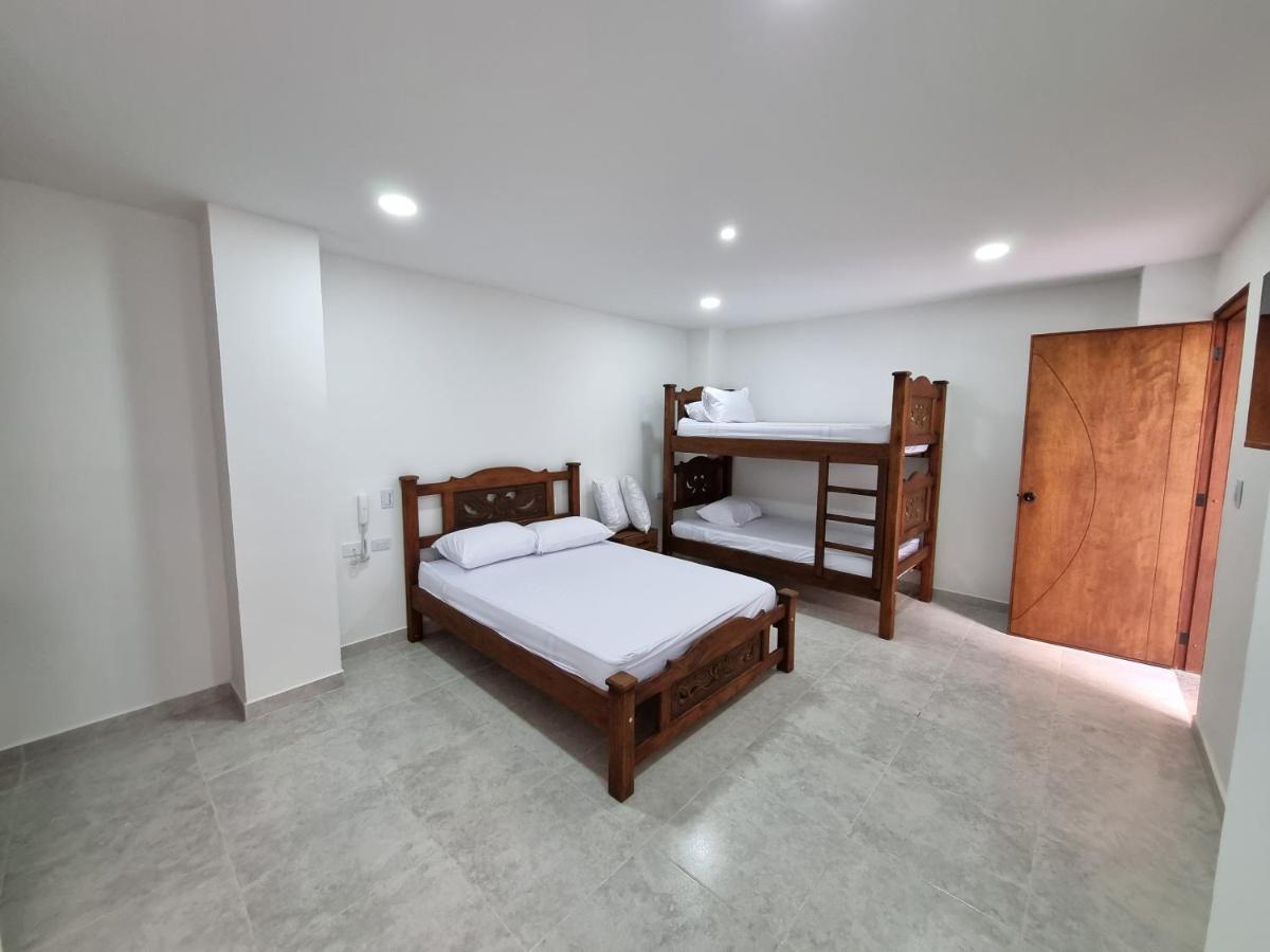 Hotel Antonella Plaza Pinchote Eksteriør billede
