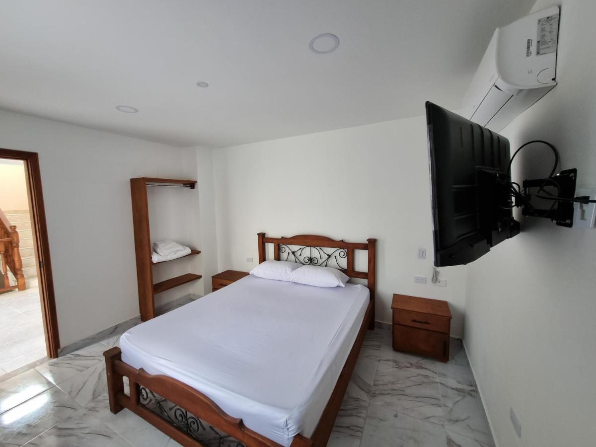 Hotel Antonella Plaza Pinchote Eksteriør billede