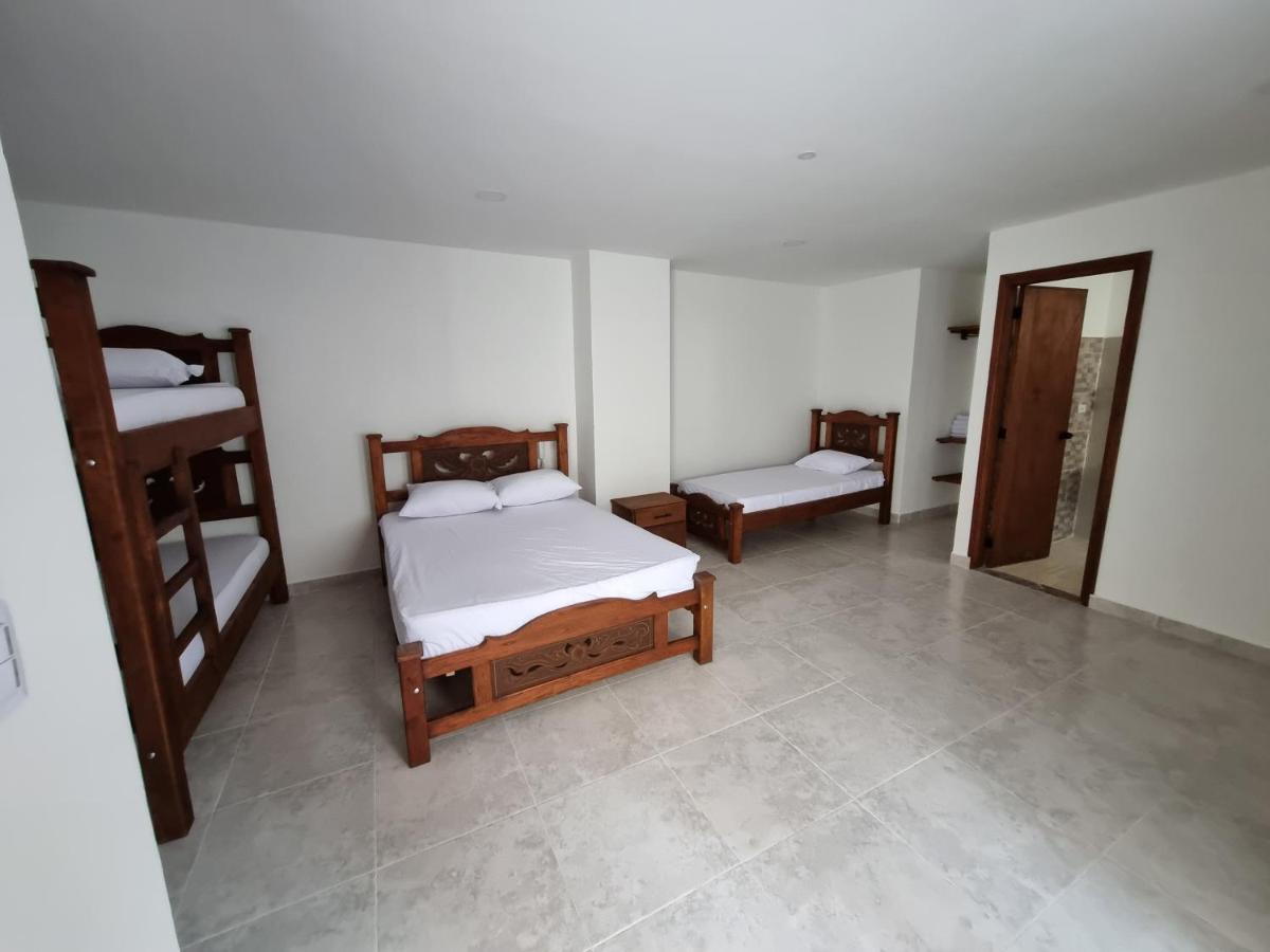 Hotel Antonella Plaza Pinchote Eksteriør billede