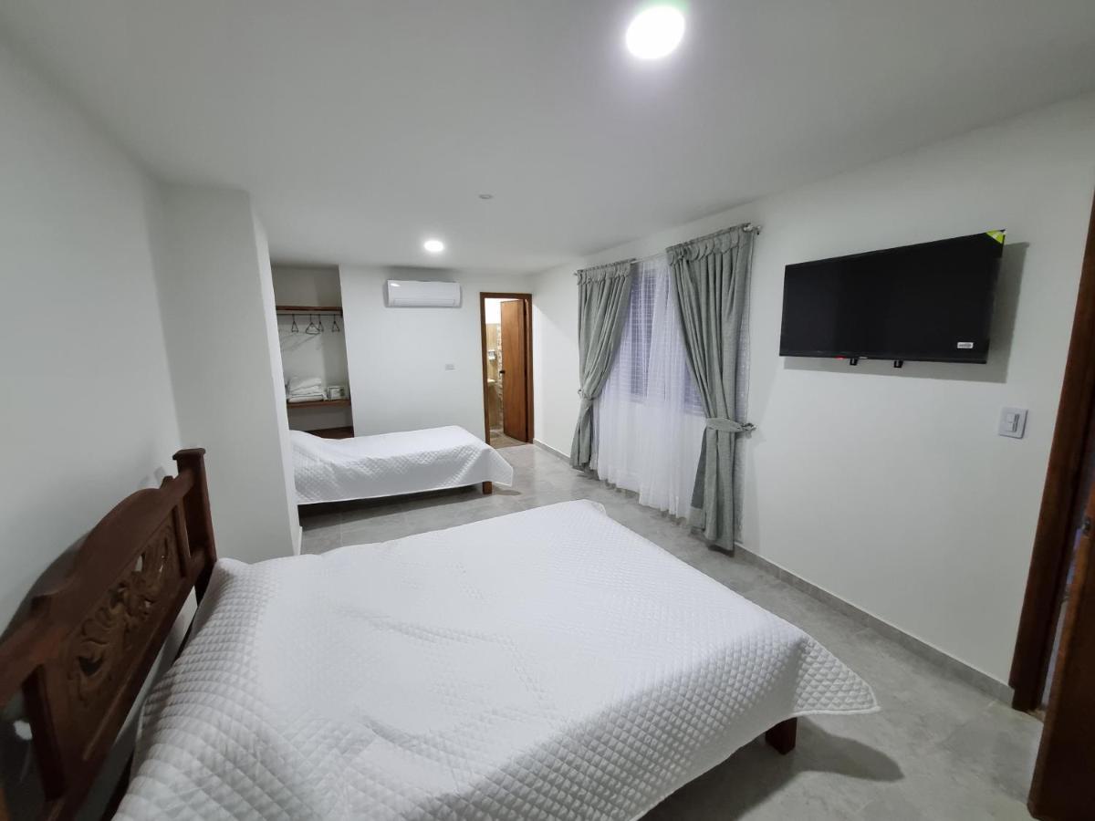Hotel Antonella Plaza Pinchote Eksteriør billede