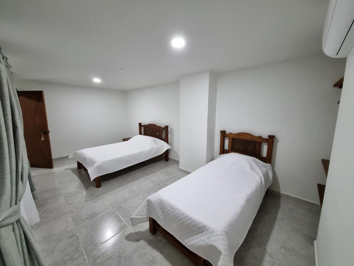 Hotel Antonella Plaza Pinchote Eksteriør billede