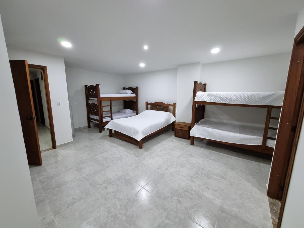 Hotel Antonella Plaza Pinchote Eksteriør billede